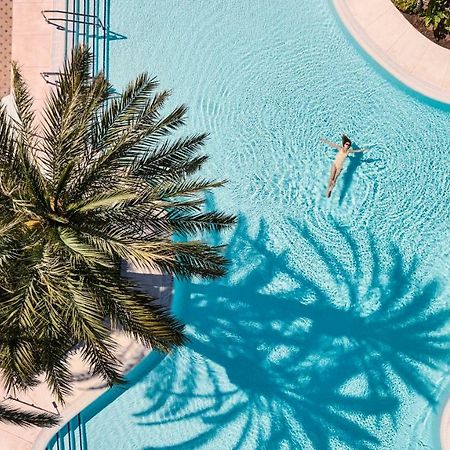 Don Carlos Marbella Exteriér fotografie Aerial view of the pool at the Atlantis Paradise Island