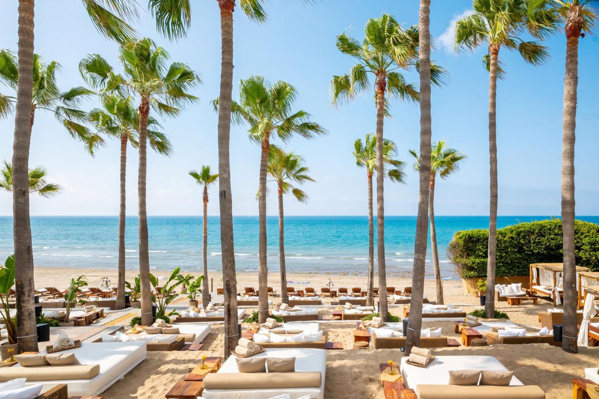 Don Carlos Marbella Exteriér fotografie Beach at the hotel
