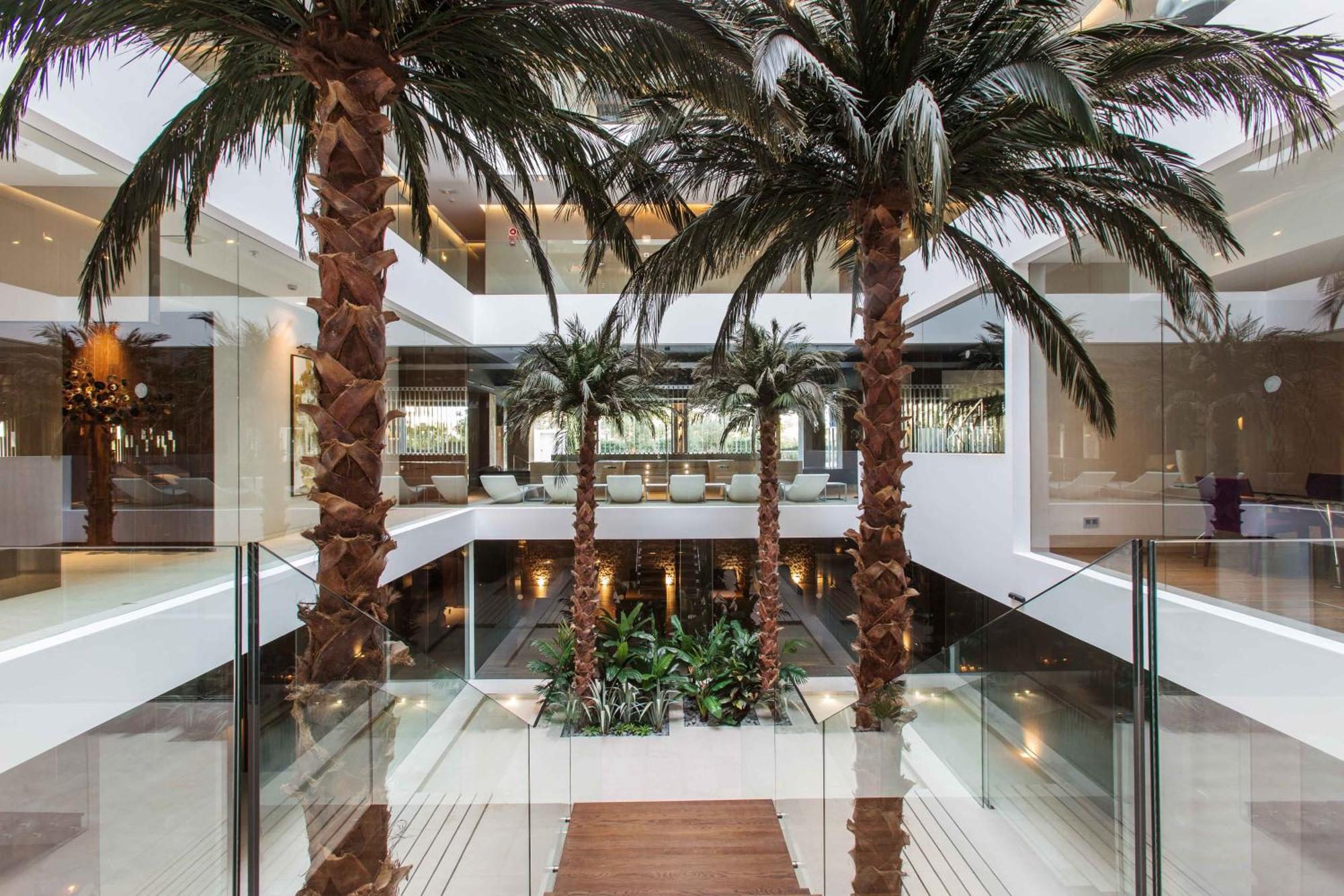 Don Carlos Marbella Exteriér fotografie The interior of the hotel